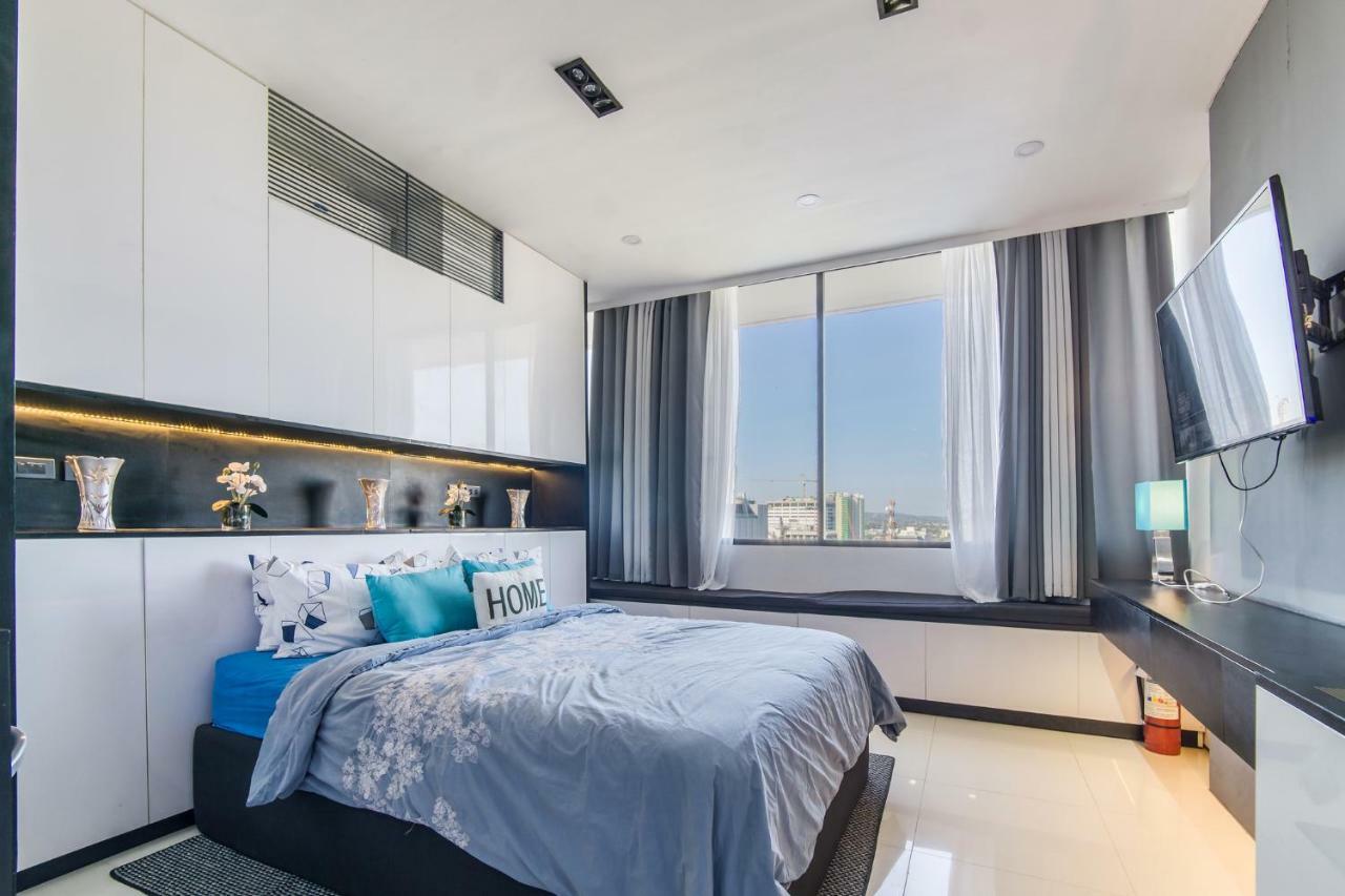 Free Netflix Condo Near It Park With 32-Inch Samsung Hdtv Cebu ภายนอก รูปภาพ